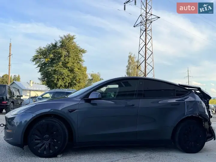 Tesla Model Y 2022 photo 4