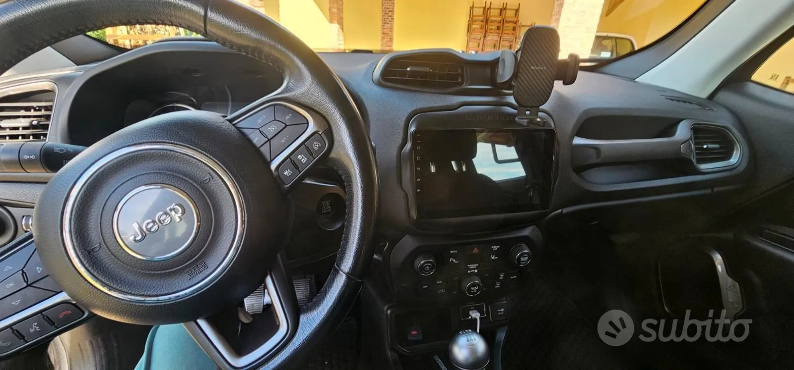 Jeep Renegade 2019 photo 2