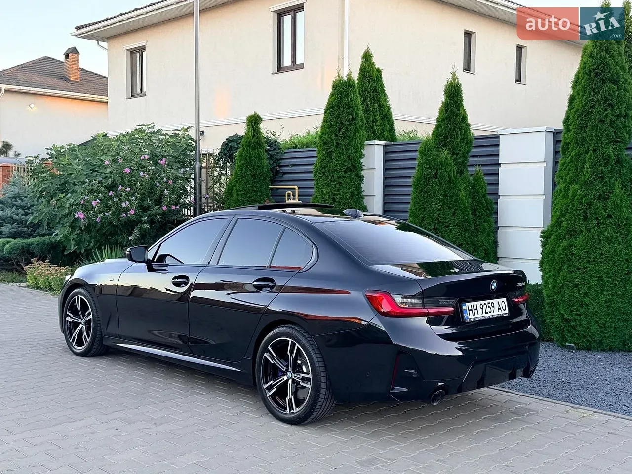BMW 3 Series 2025 photo 4