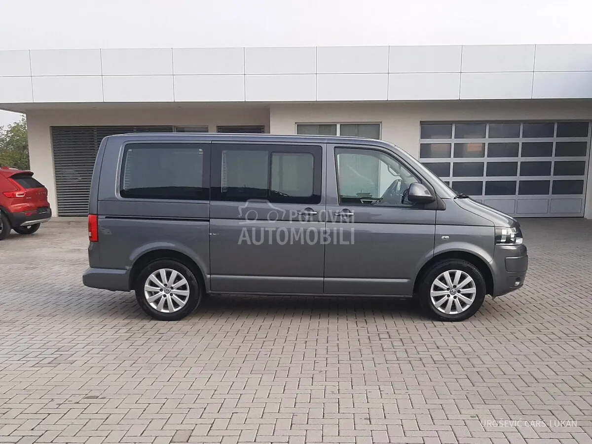 Volkswagen Multivan 2012 photo 2