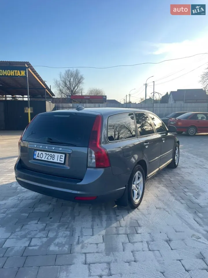 Volvo V50 2009 photo 5