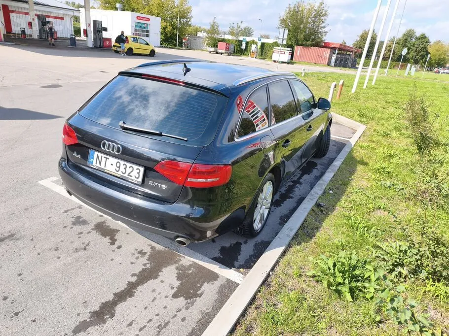 Audi A4 2008 photo 2