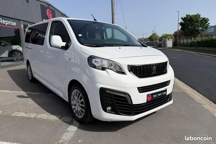 Peugeot Traveller 2021 photo 3