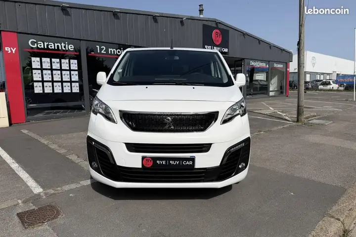 Peugeot Traveller 2021 photo 2