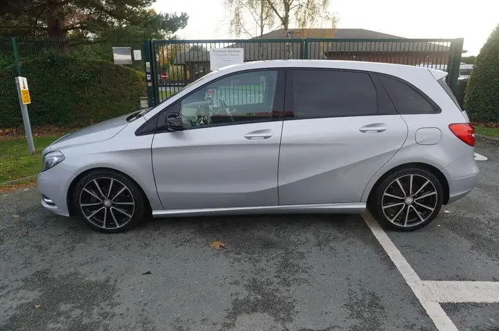Mercedes-Benz B-Class 2013 photo 4