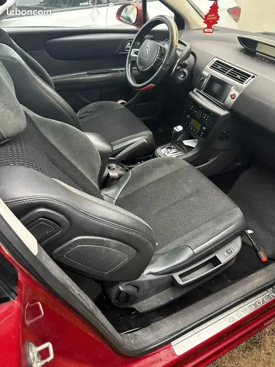 Citroen C4 2006 photo 2