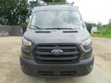 Ford Transit 2022 photo 2