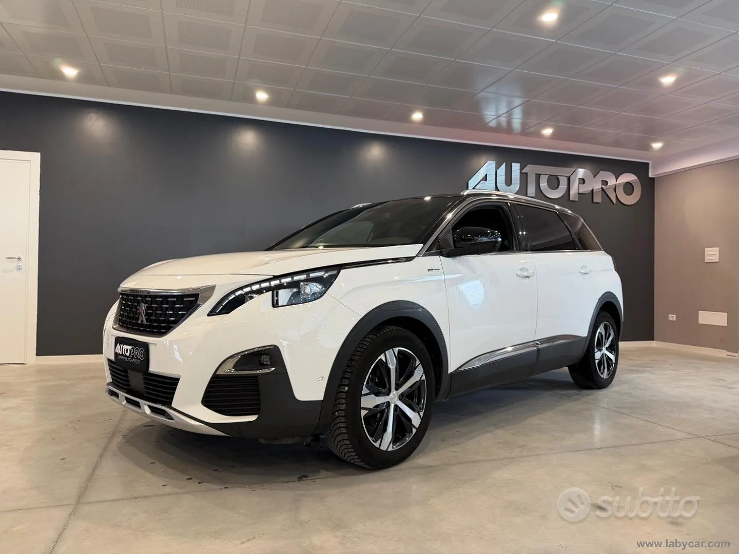 Peugeot 5008 2018 photo 2