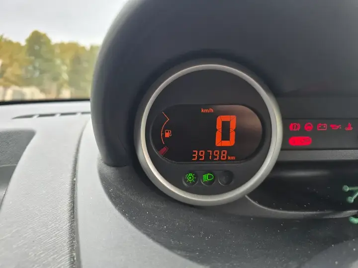 Renault Twingo 2011 photo 2
