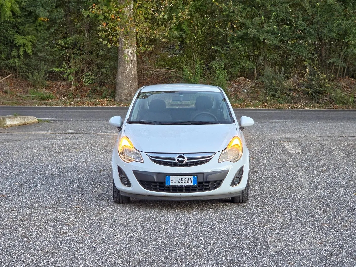 Opel Corsa 2012 photo 2