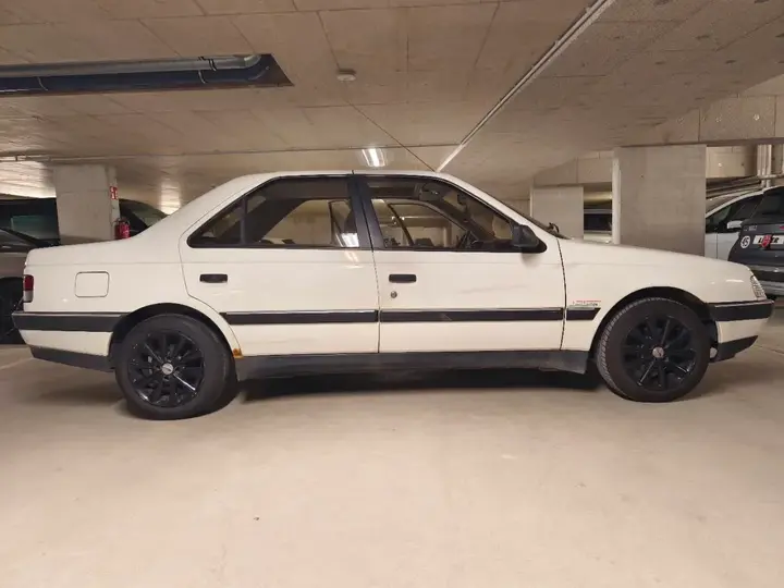 Peugeot 405 1990 photo 2