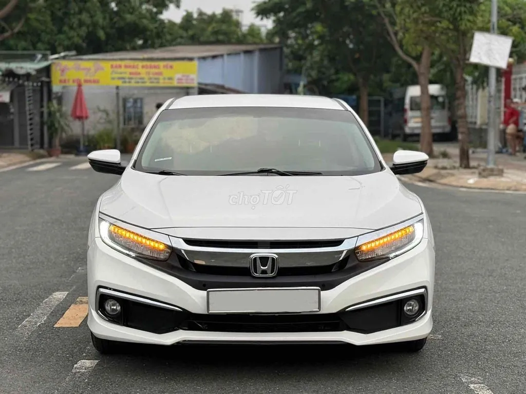 Honda Civic 2021 photo 2