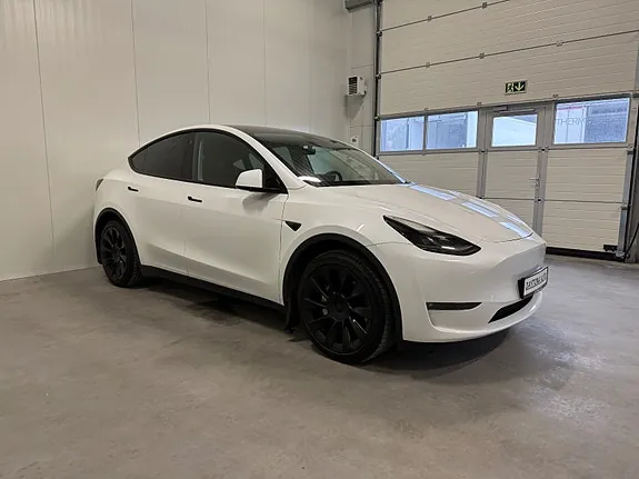 Tesla Model Y 2023 photo 5