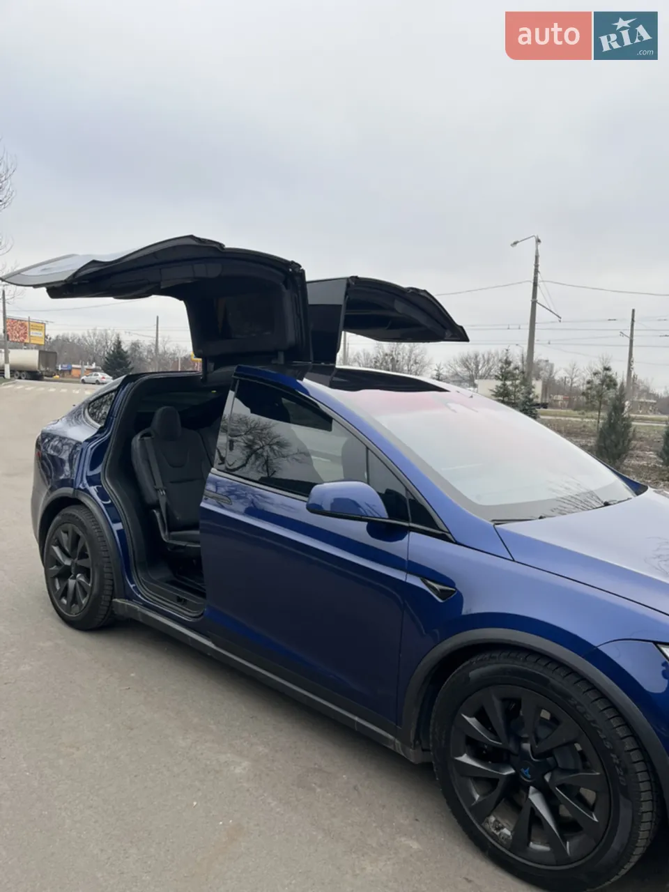 Tesla Model X 2023 photo 4