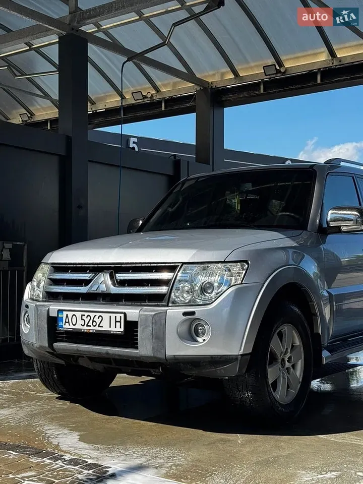 Mitsubishi Pajero 2008 photo 4