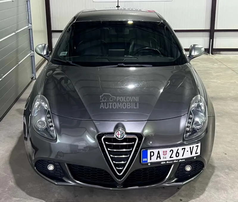 Alfa Romeo Giulietta 2012 photo 4