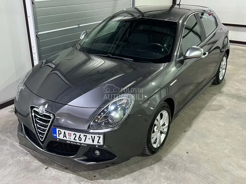 Alfa Romeo Giulietta 2012 photo 3