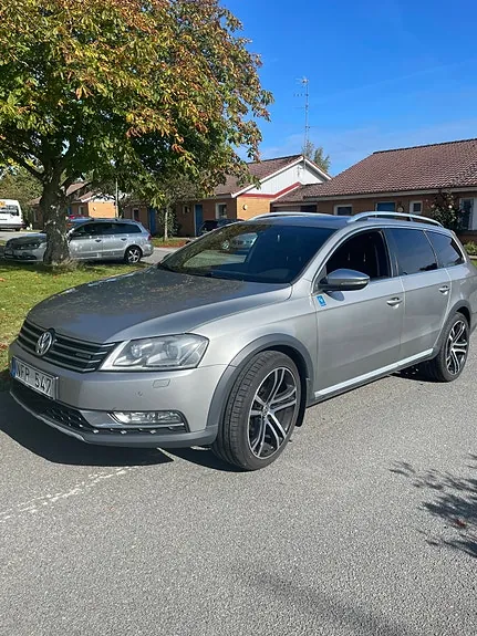 Volkswagen Passat Alltrack 2013 photo 2