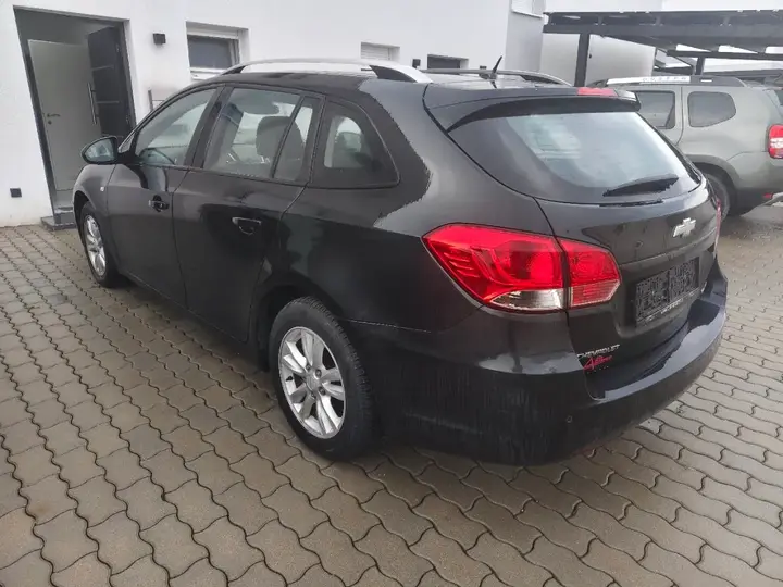 Chevrolet Cruze 2012 photo 3