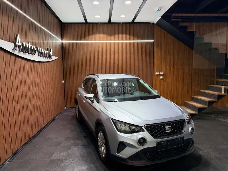 Seat Arona 2024 photo 2