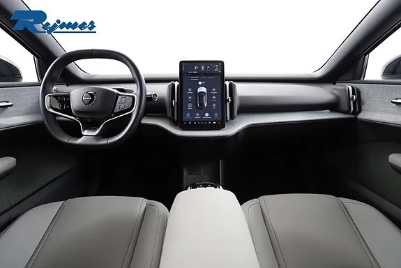 Volvo Ex30 2025 photo 2