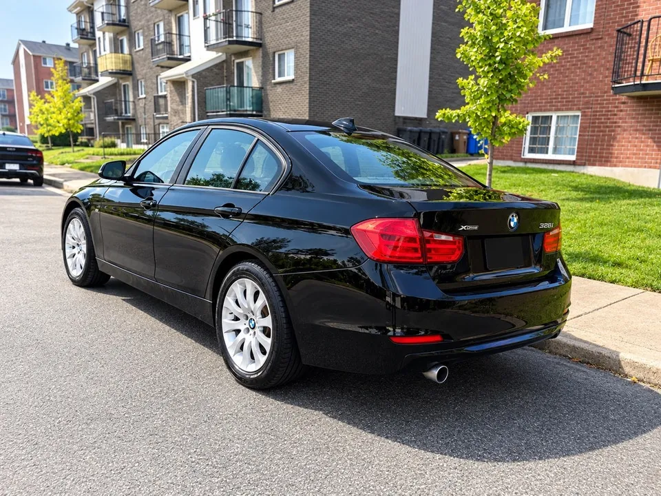 BMW 320I