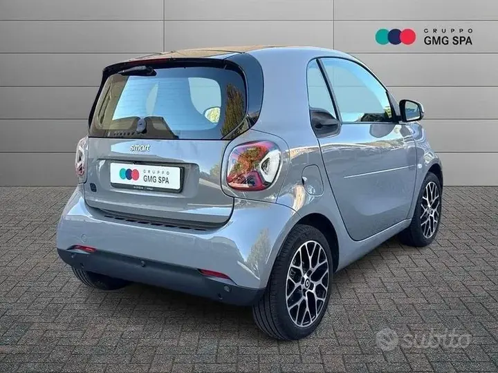 Smart Fortwo 2023 photo 3