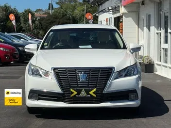 Toyota Crown 2013 photo 3