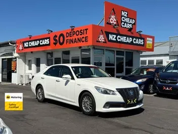 Toyota Crown 2013 photo 2