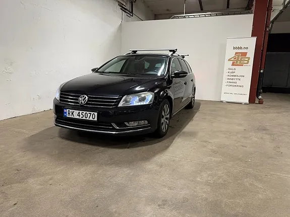 Volkswagen Passat 2012 photo 2