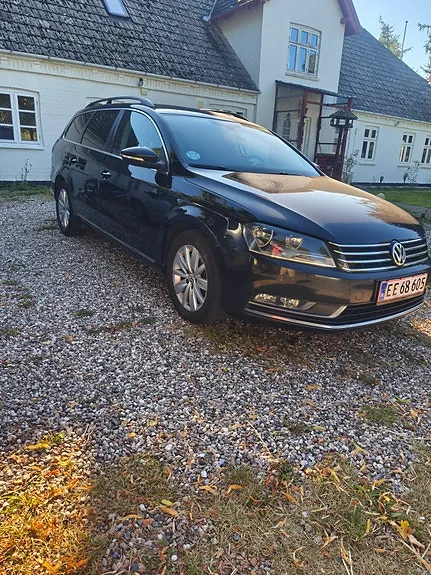 Volkswagen Passat 2011 photo 5
