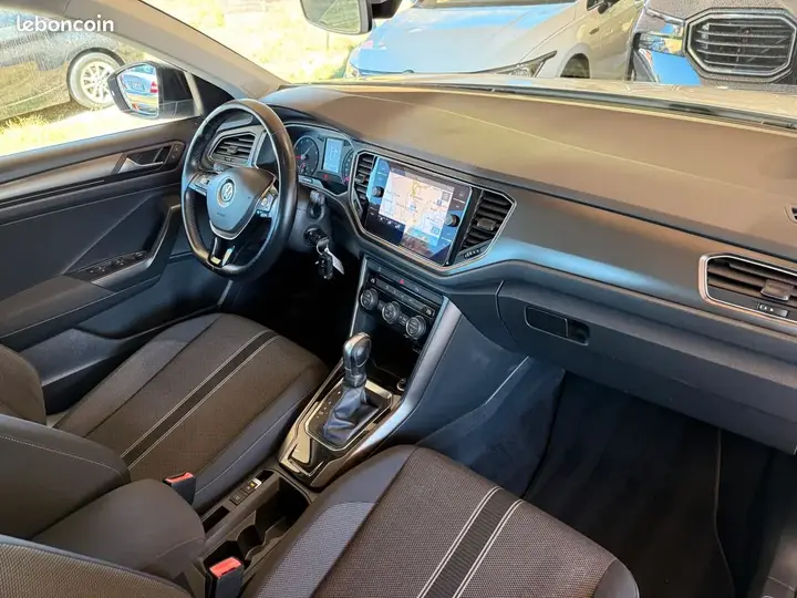 Volkswagen T-Roc 2018 photo 5