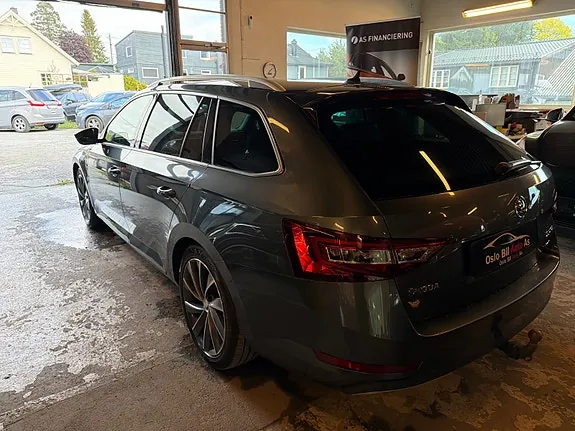 Skoda Superb 2019 photo 3