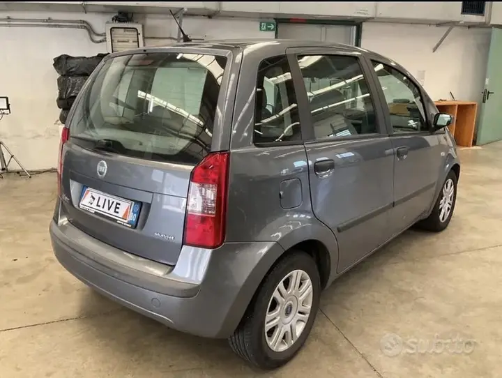 Fiat Idea 2005 photo 2