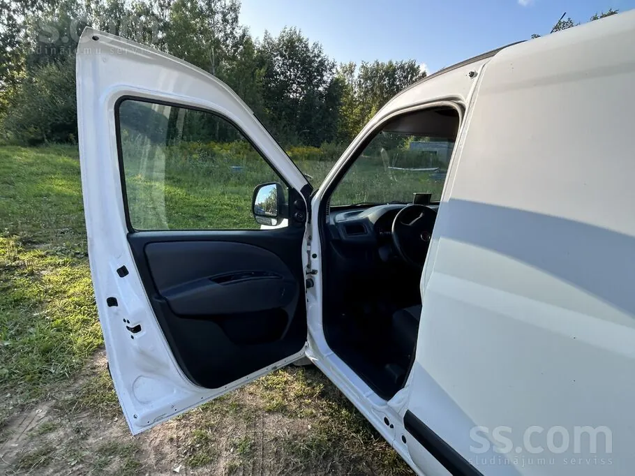 Fiat Doblo 2015 photo 2