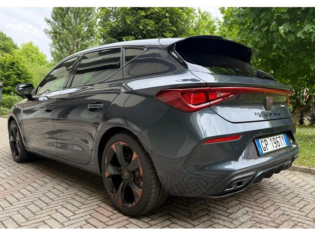 Cupra Leon 2023 photo 3