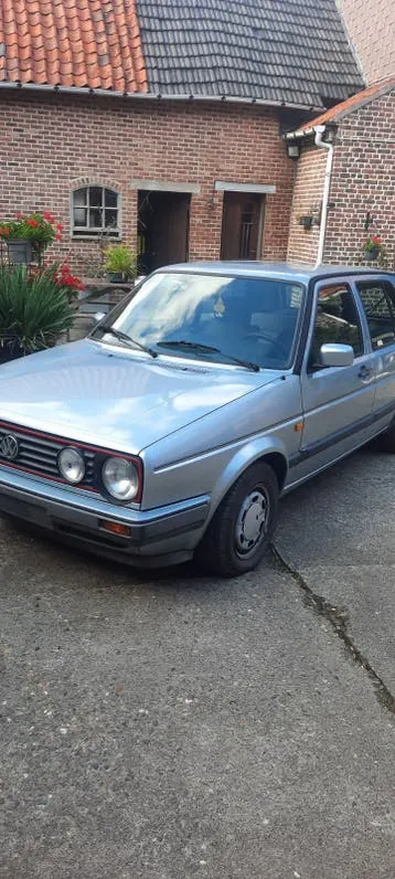 Volkswagen Golf 2