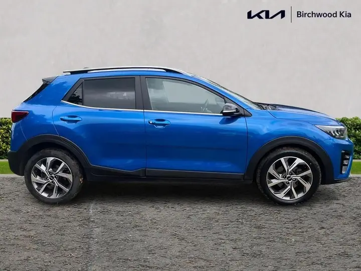 Kia Stonic 2023 photo 2