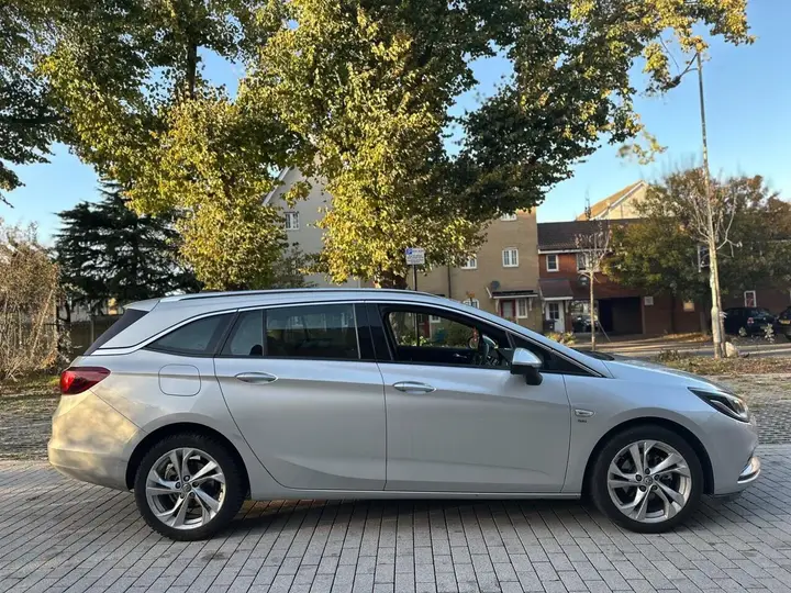 Vauxhall Astra 2017 photo 4