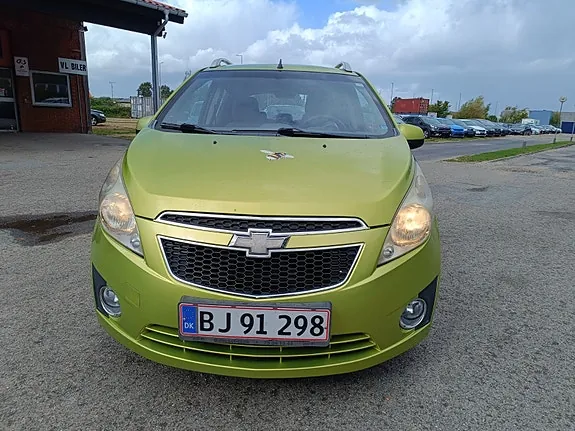 Chevrolet Spark 2010 photo 2