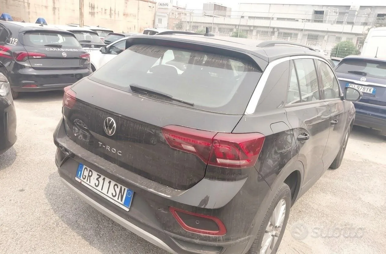 Volkswagen T-Roc 2023 photo 4