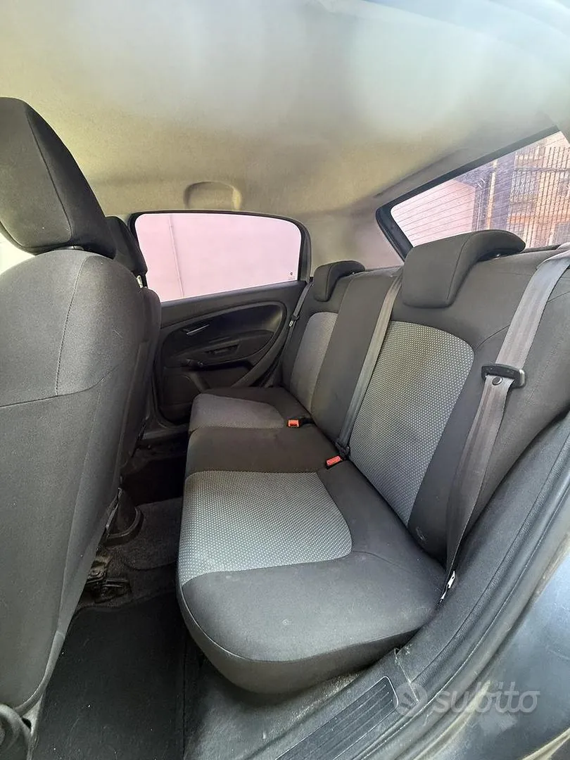 Fiat Punto Evo 2011 photo 5