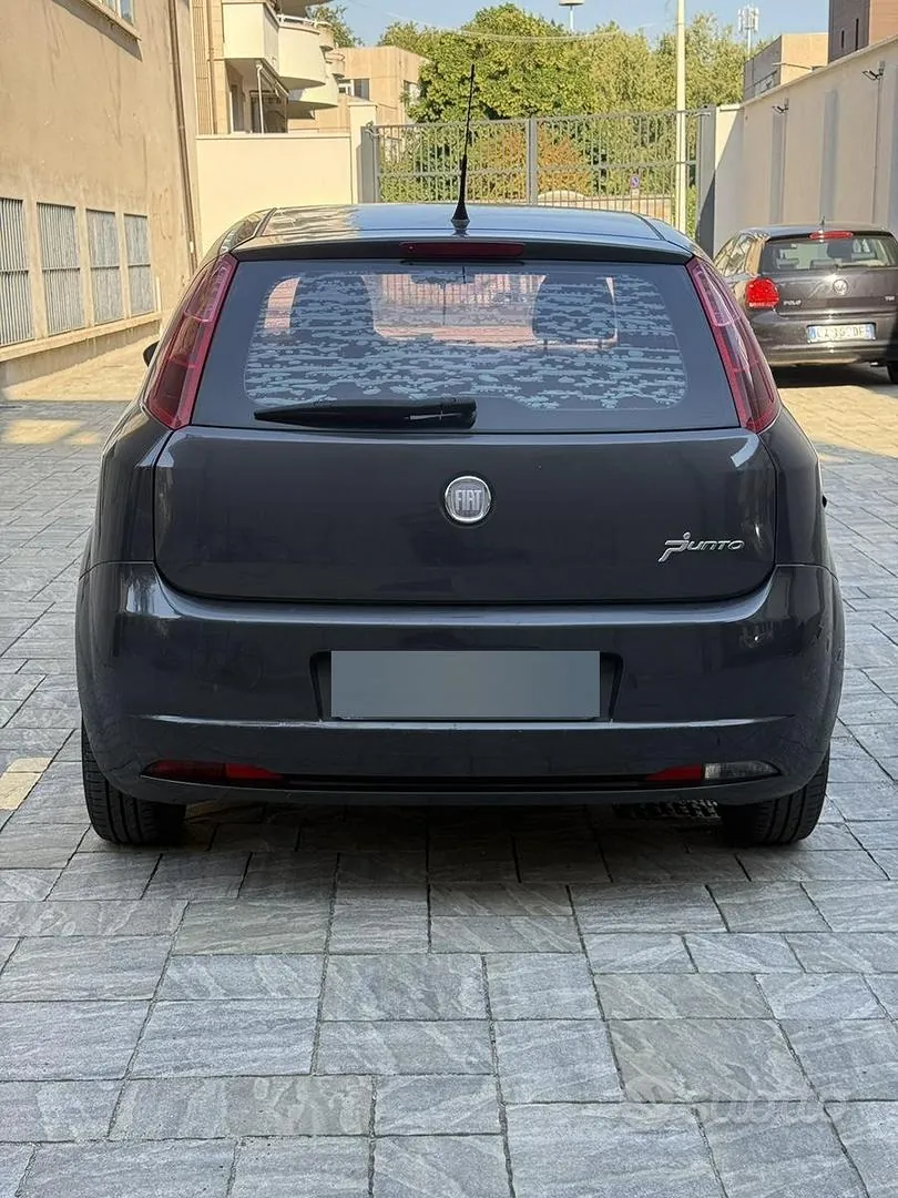 Fiat Punto Evo 2011 photo 3