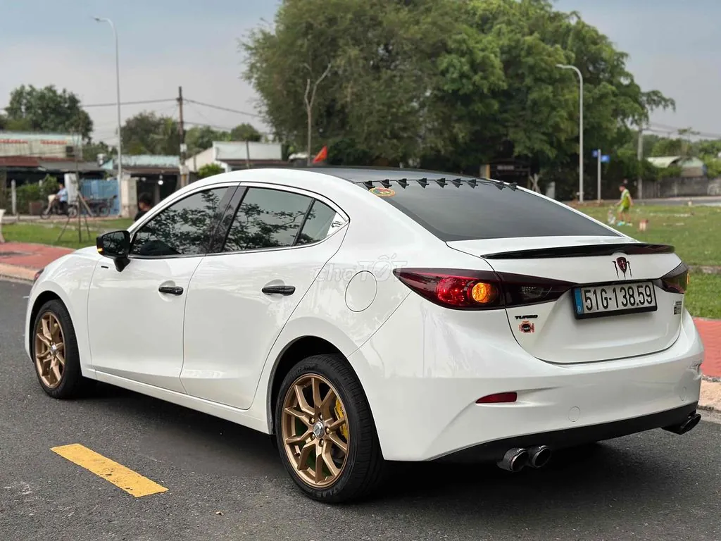 Mazda 3 2018 photo 3