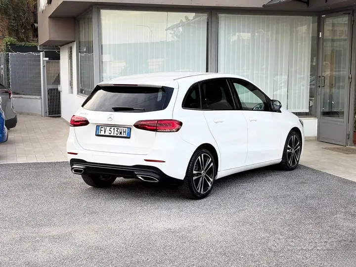 Mercedes-Benz B 180 2019 photo 5