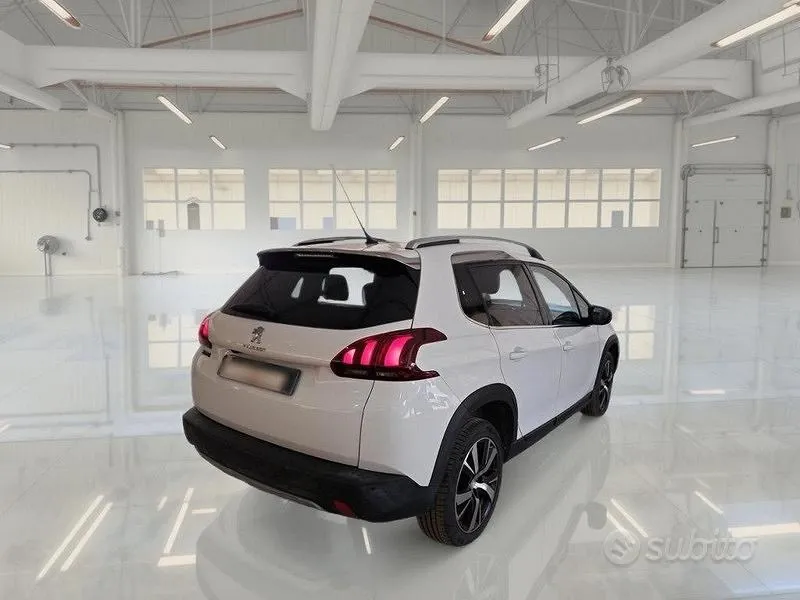 Peugeot 2008 2018 photo 4