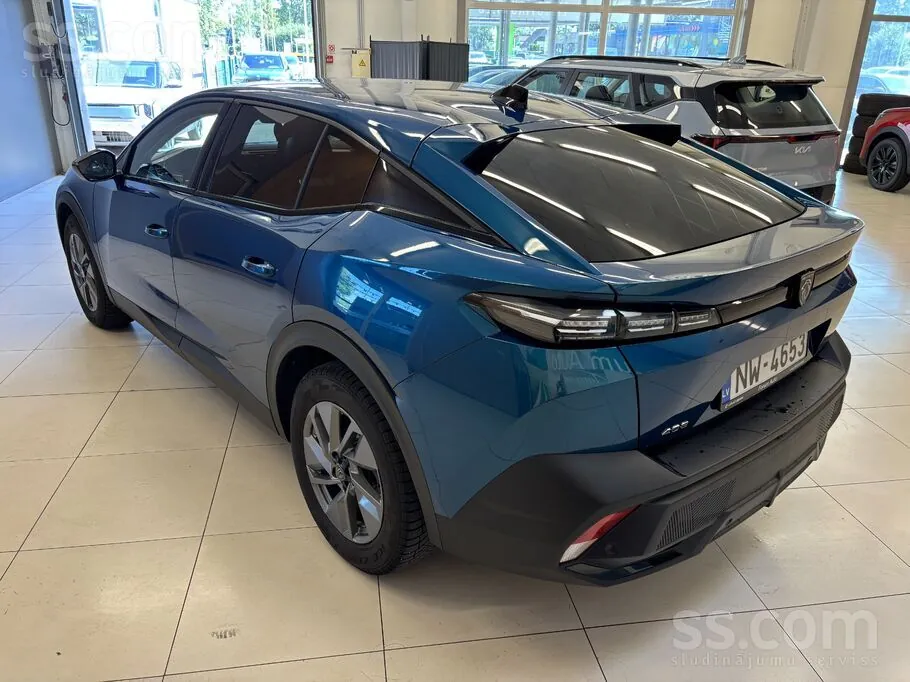 Peugeot 408 2024 photo 3