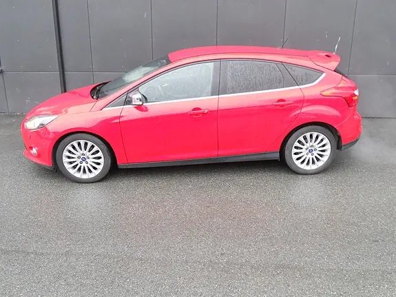 Ford Focus 2011 photo 2