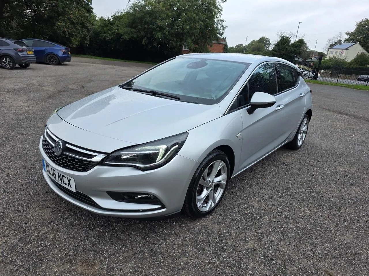 Vauxhall Astra 2016 photo 2