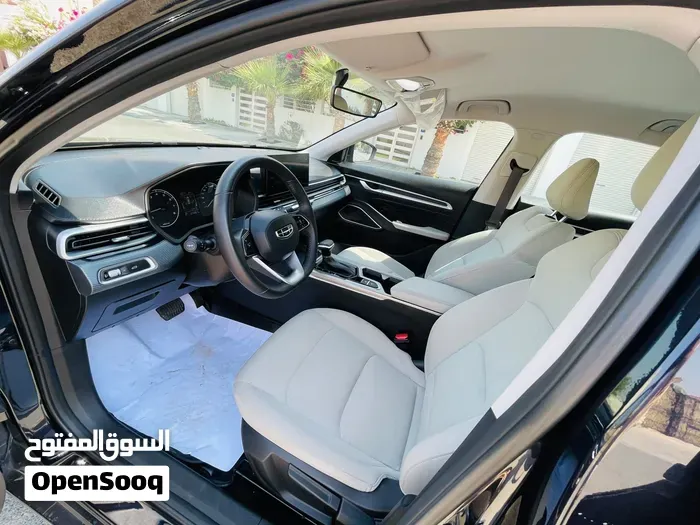 Geely Emgrand 2025 photo 4